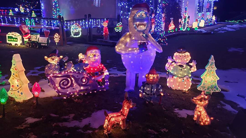 Silver Lining Studios | Holiday Lights Tour